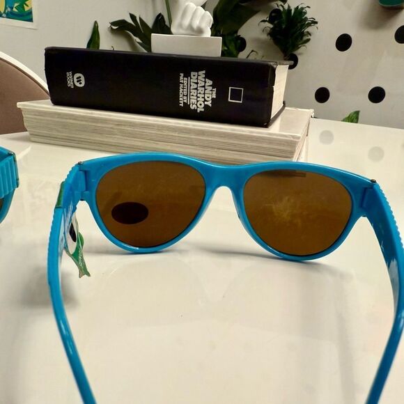 Super Cool True Vintage 1970s Neon Aqua 3D Geometric Ribbed Texture Sunglasses main image 8